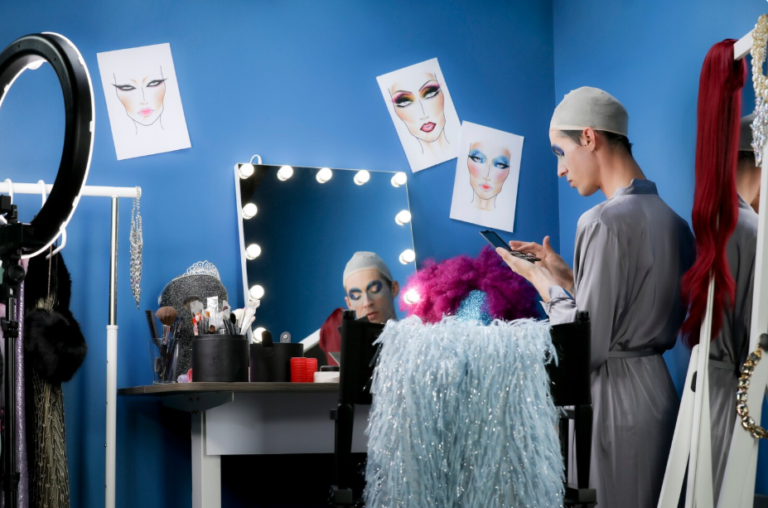 Inexpensive Photo Booth Rental That Adds Real Fun to Weddings and Events